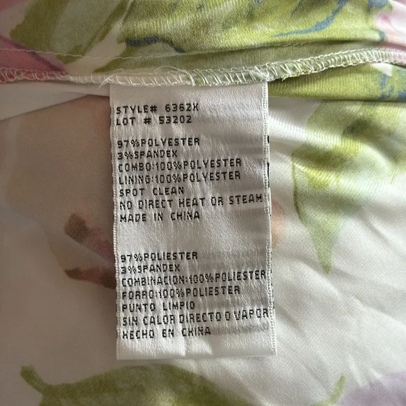 Xscape 3D-Appliqué Floral-Print Gown Size 4 White‎ Pink Formal Evening Dress Maxi